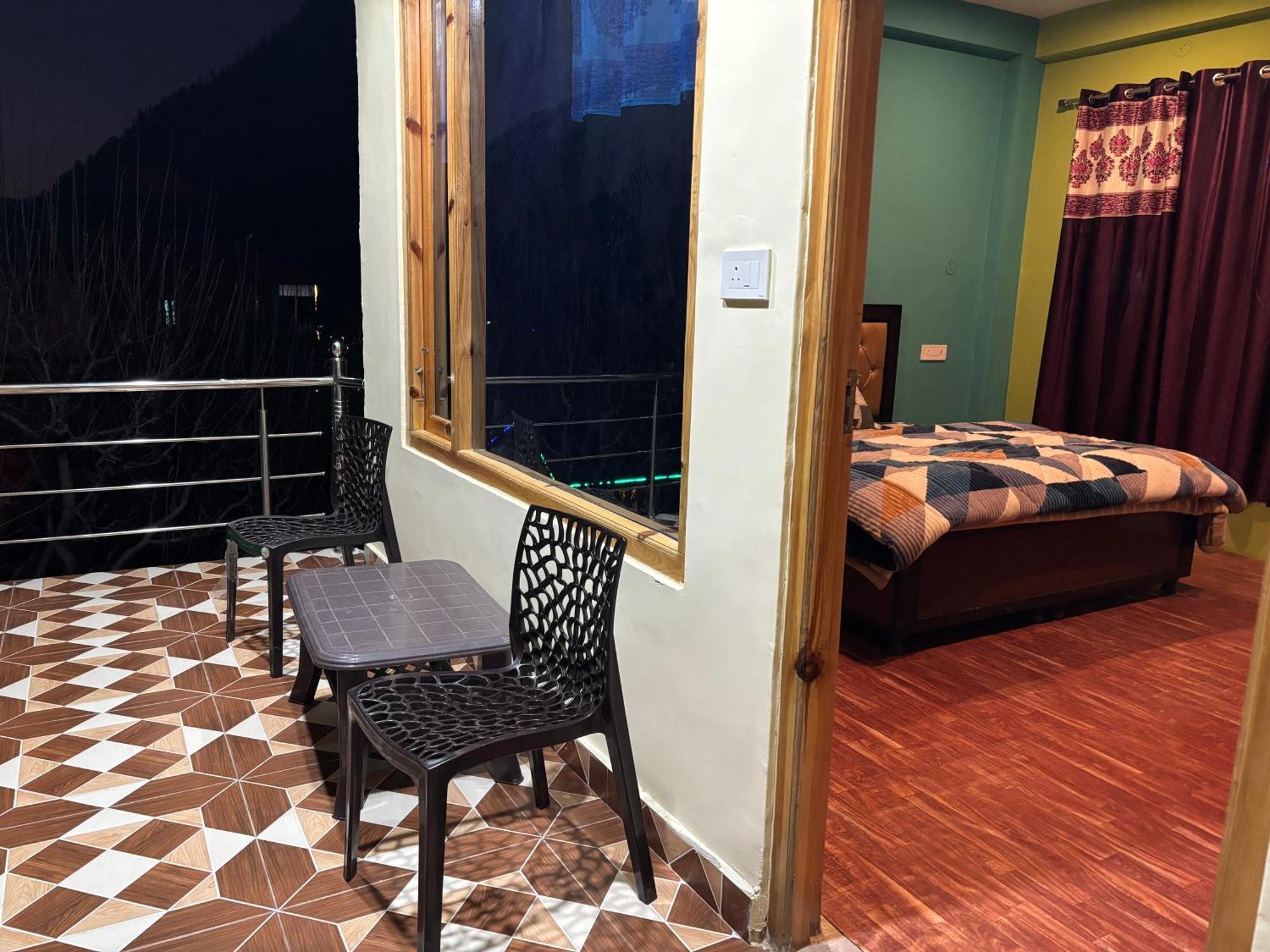 Shalom Guesthouse And Cafe Kalgha Exterior foto